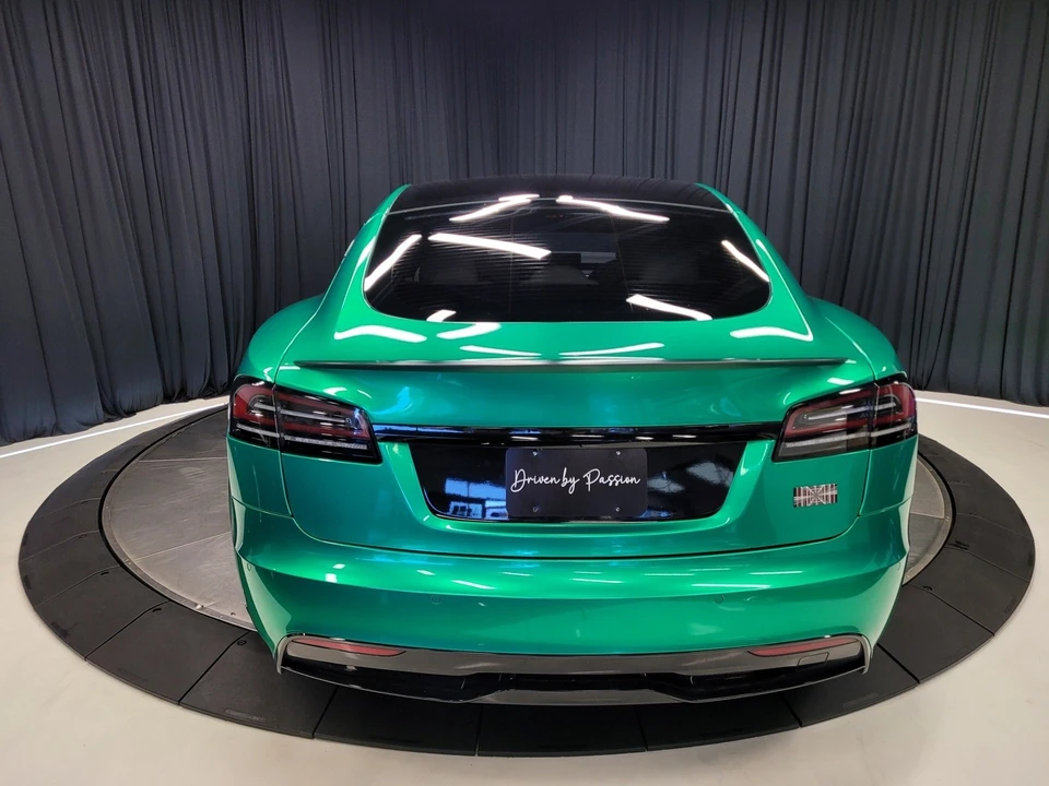 2021 Tesla Model S Plaid - Image 10 of 12