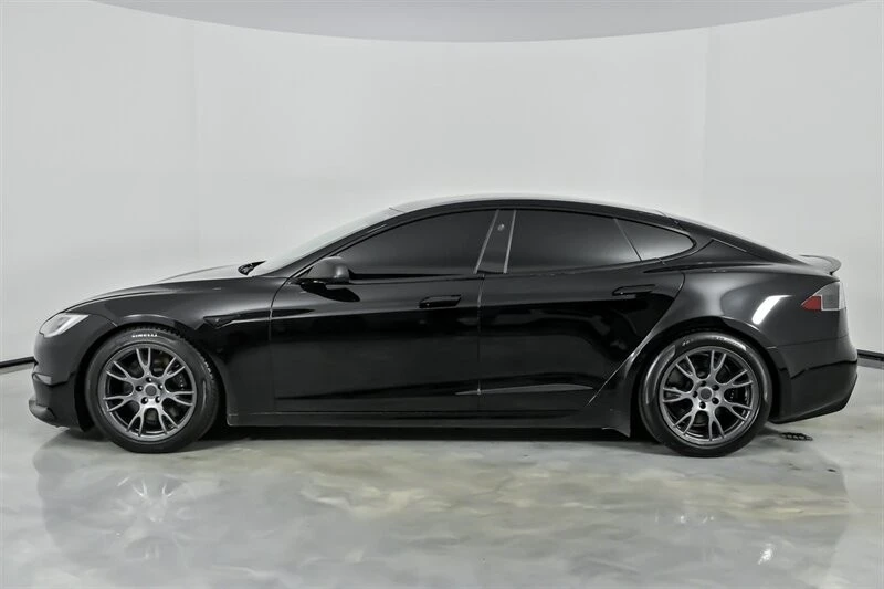 2021 Tesla Model S Plaid - Image 8 of 21