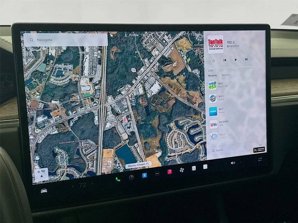 2021 Tesla Model S Plaid - Image 8 of 21