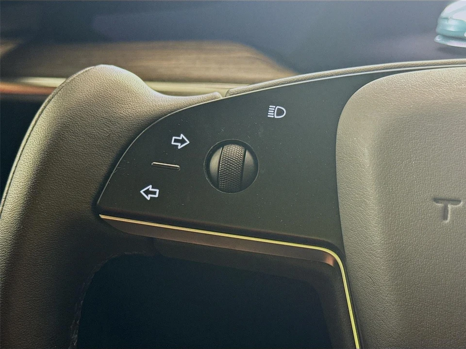 2021 Tesla Model S Plaid - Image 4 of 17