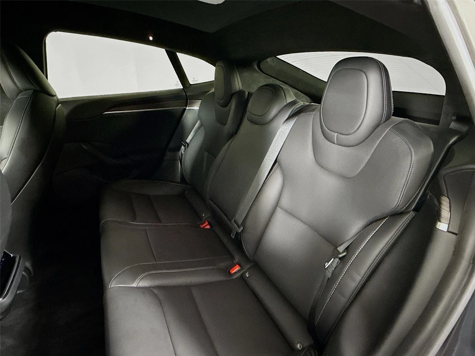 2021 Tesla Model S Plaid - Image 15 of 21