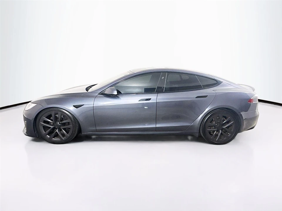 2021 Tesla Model S Plaid - Image 10 of 17