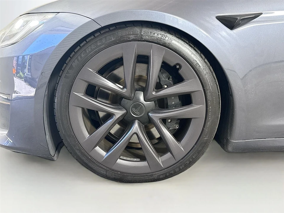 2021 Tesla Model S Plaid - Image 12 of 17