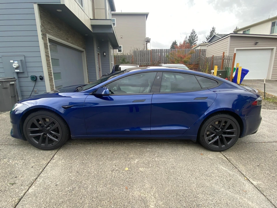 2021 Tesla Model S Plaid - Image 13 of 31