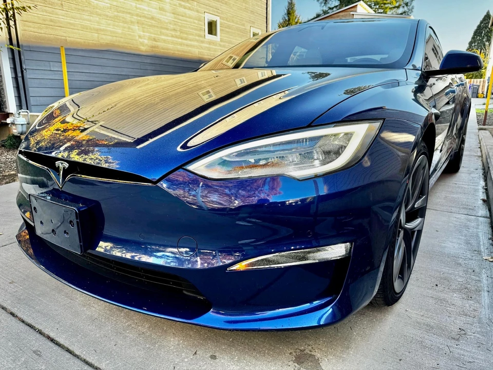 2021 Tesla Model S Plaid - Image 9 of 31