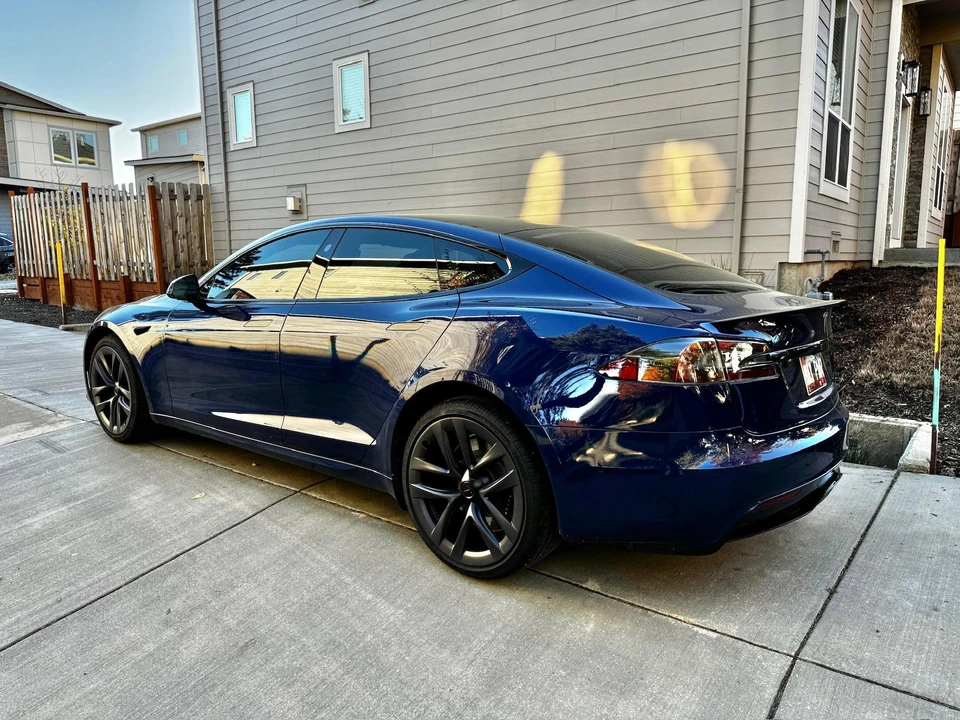 2021 Tesla Model S Plaid - Image 15 of 31
