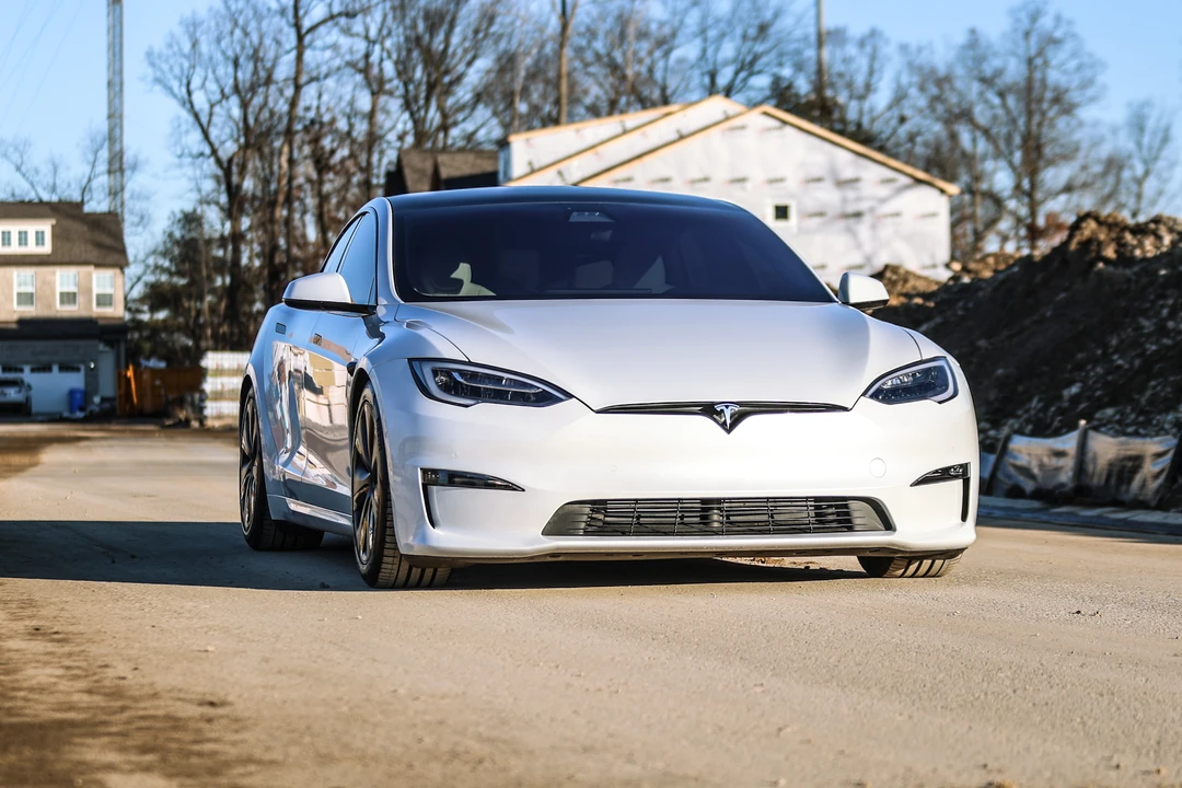 2021 Tesla Model S Plaid - Image 11 of 31