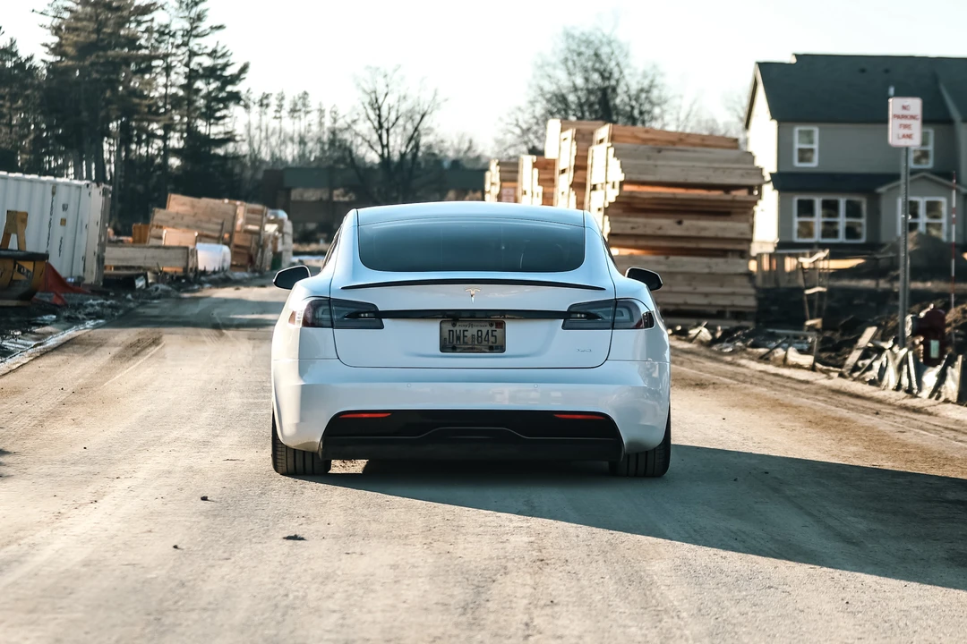 2021 Tesla Model S Plaid - Image 4 of 31