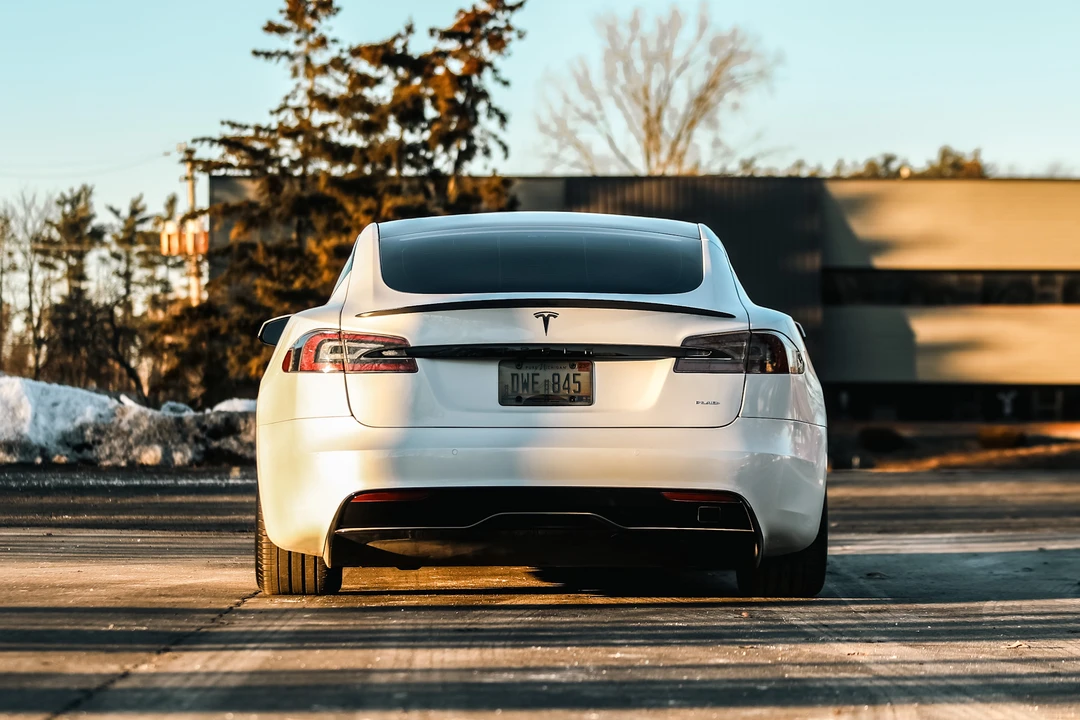 2021 Tesla Model S Plaid - Image 5 of 31