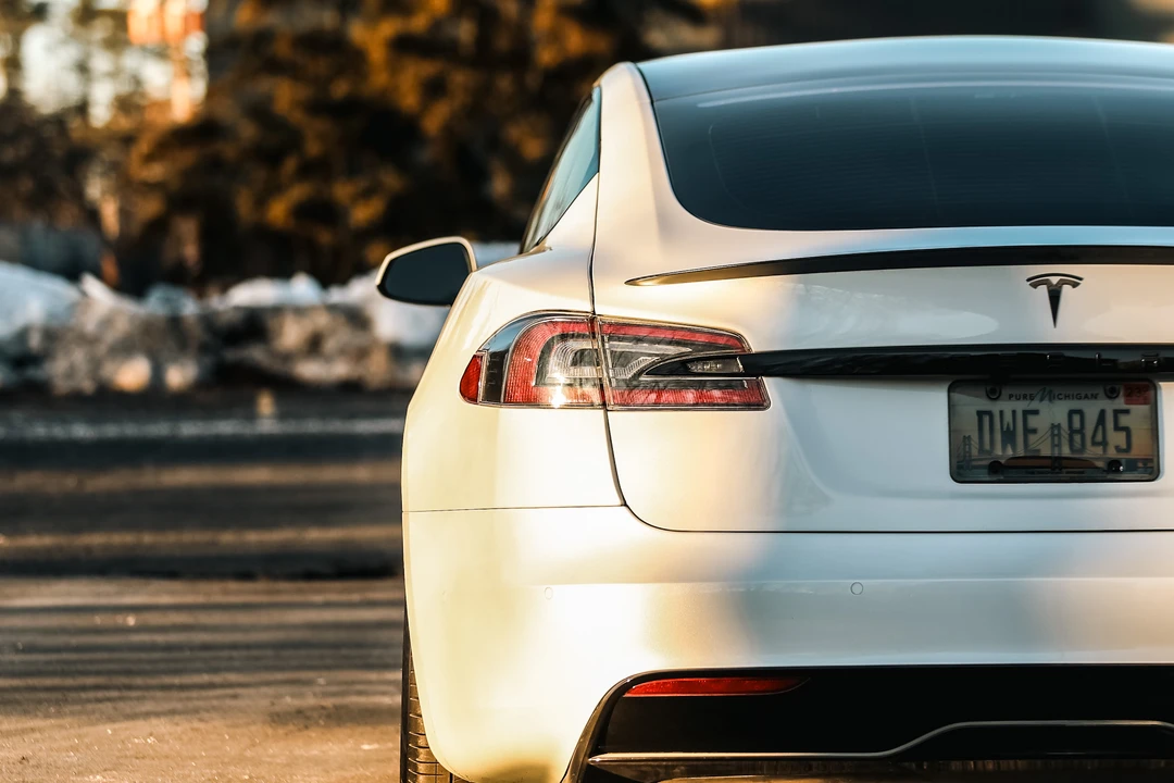 2021 Tesla Model S Plaid - Image 30 of 31