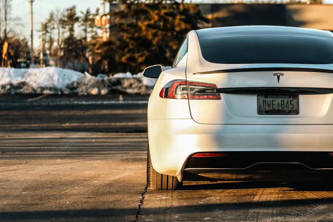 2021 Tesla Model S Plaid - Image 29 of 31