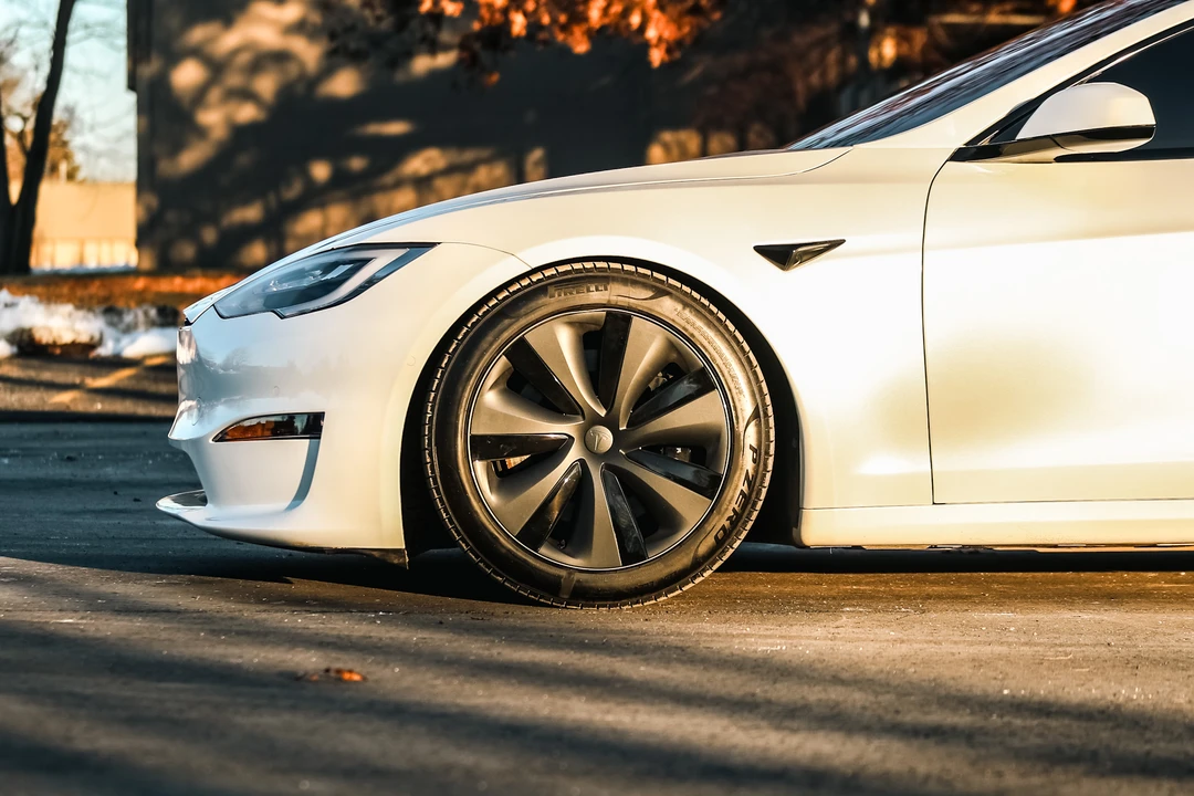 2021 Tesla Model S Plaid - Image 27 of 31