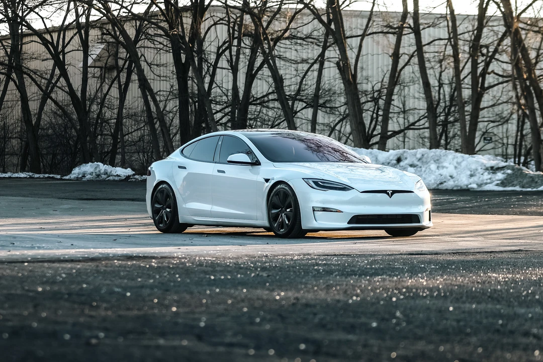 2021 Tesla Model S Plaid - Image 10 of 31