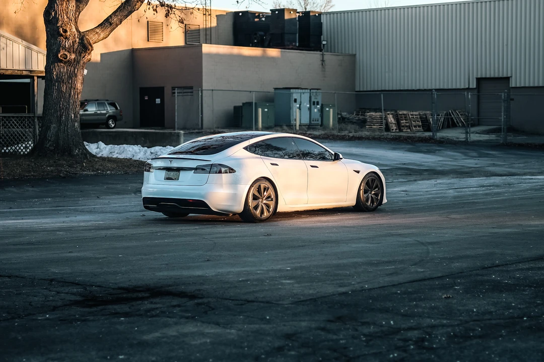 2021 Tesla Model S Plaid - Image 6 of 31