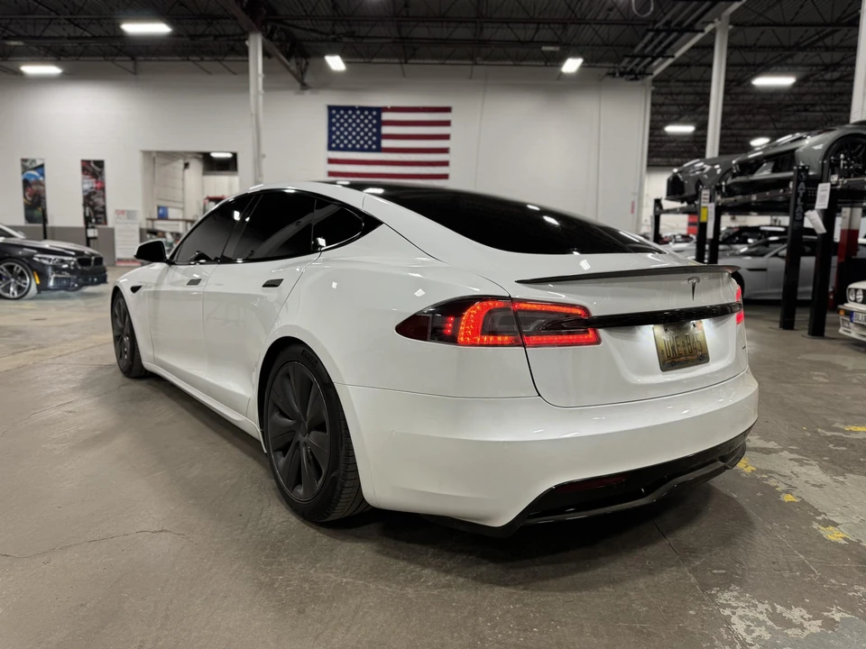 2021 Tesla Model S Plaid - Image 19 of 31