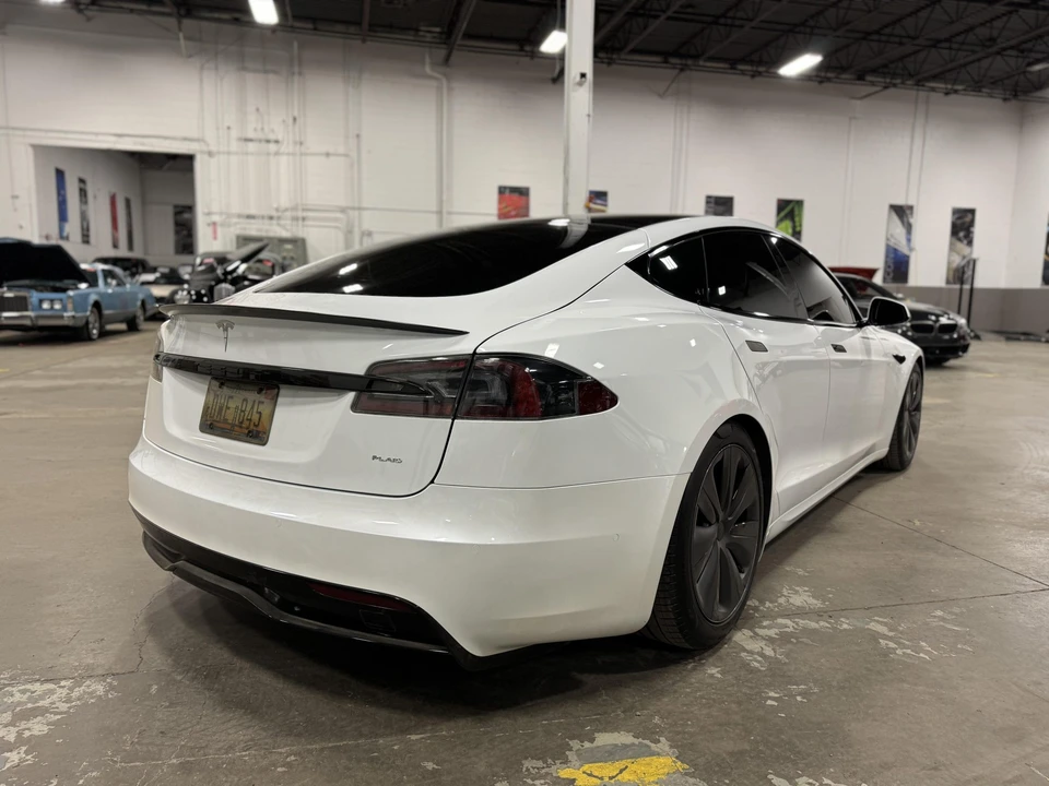 2021 Tesla Model S Plaid - Image 22 of 31