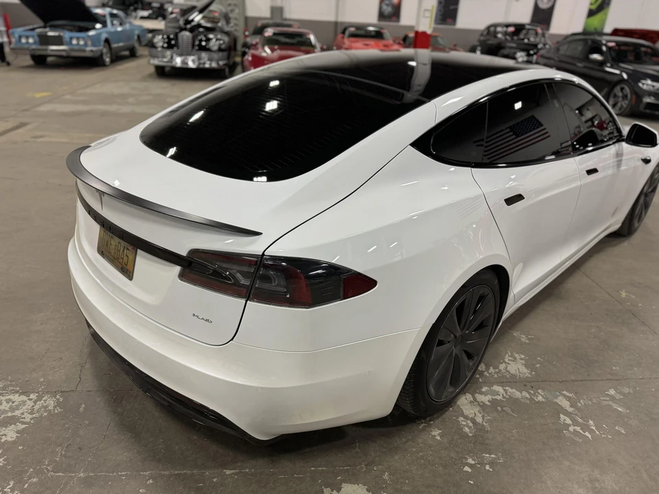 2021 Tesla Model S Plaid - Image 23 of 31