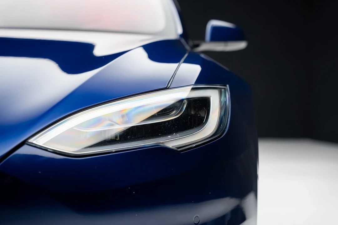2021 Tesla Model S Plaid - Image 9 of 12