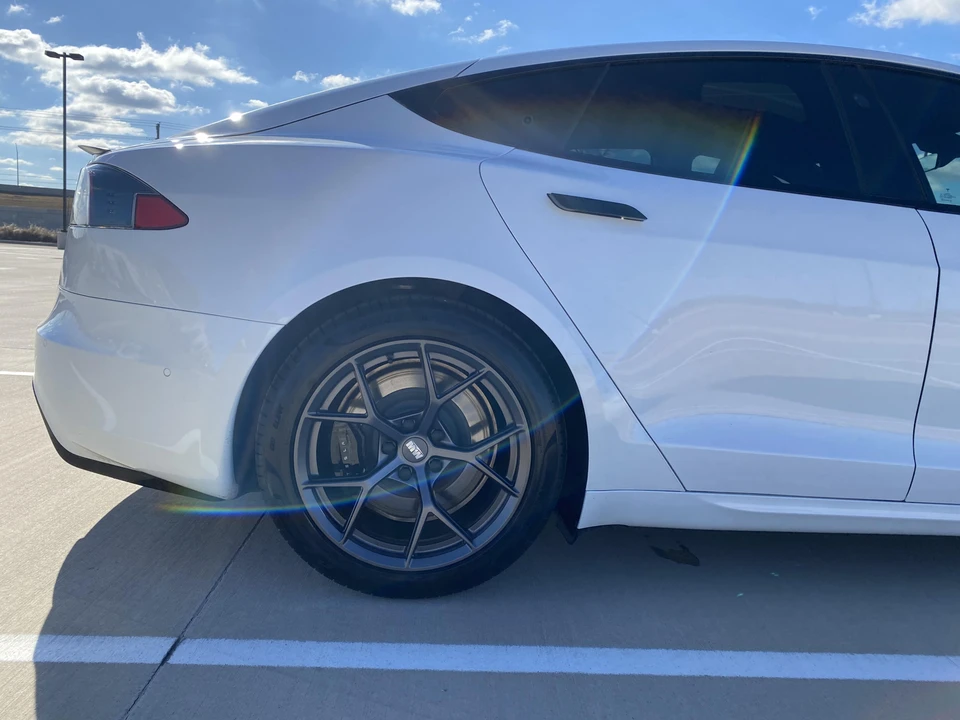 2021 Tesla Model S Plaid - Image 30 of 31
