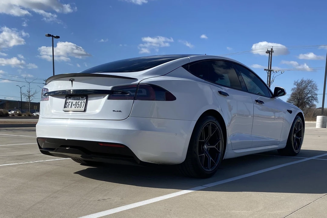 2021 Tesla Model S Plaid - Image 11 of 31