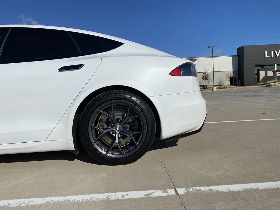 2021 Tesla Model S Plaid - Image 20 of 31