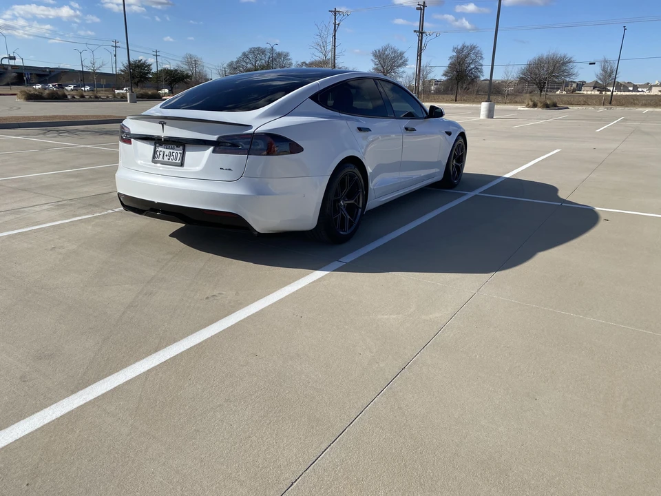 2021 Tesla Model S Plaid - Image 12 of 31
