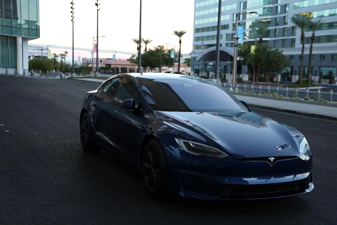 2021 Tesla Model S Plaid - Image 9 of 21
