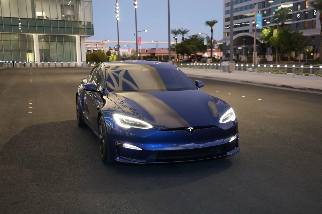 2021 Tesla Model S Plaid - Image 10 of 21