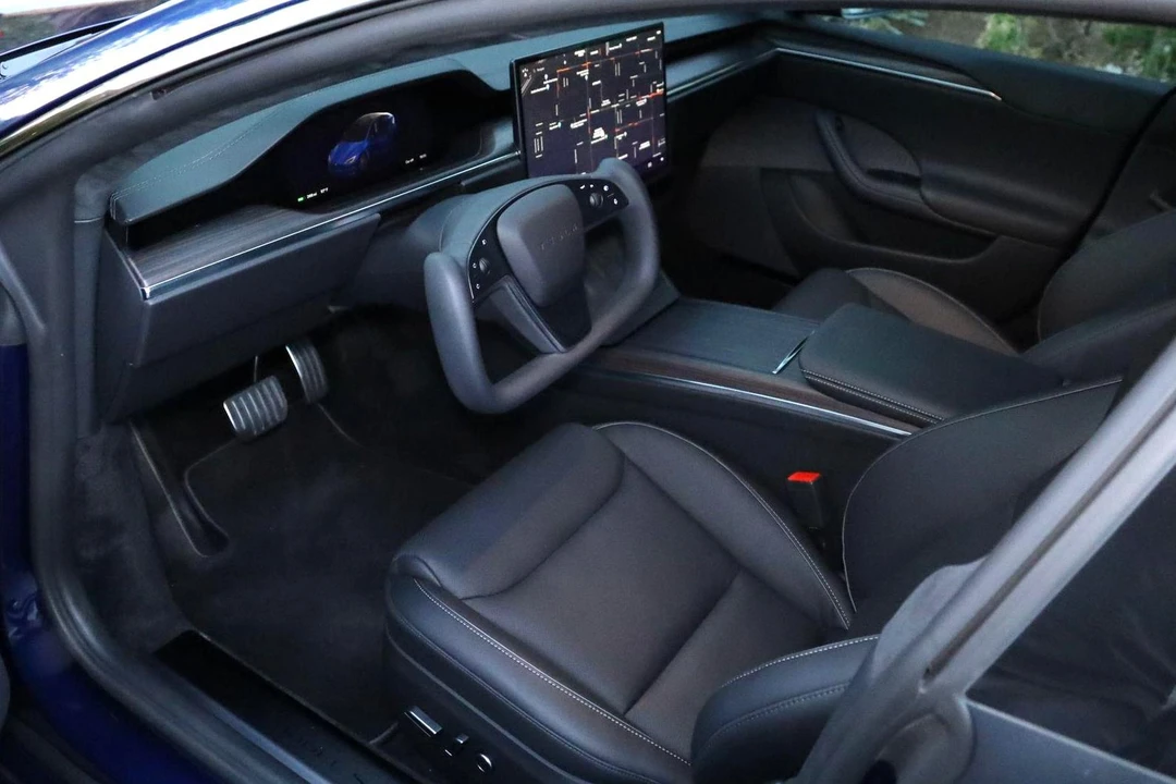 2021 Tesla Model S Plaid - Image 17 of 21