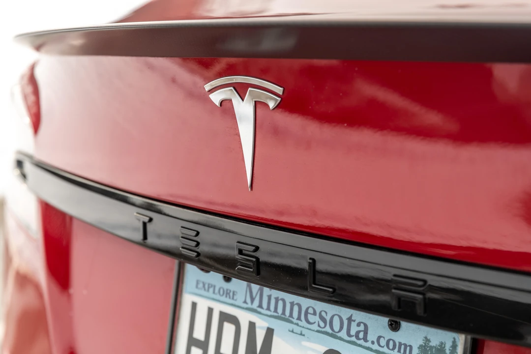 2021 Tesla Model S Plaid - Image 24 of 31