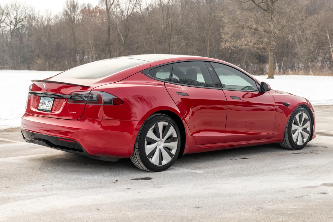2021 Tesla Model S Plaid - Image 10 of 31
