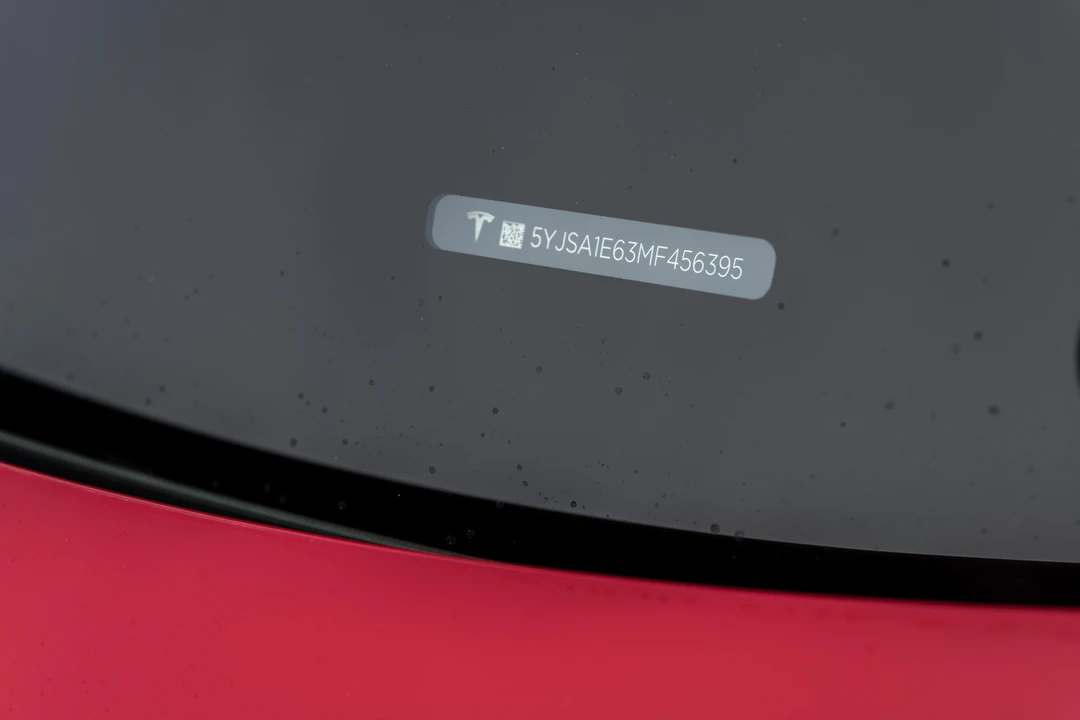 2021 Tesla Model S Plaid - Image 19 of 31