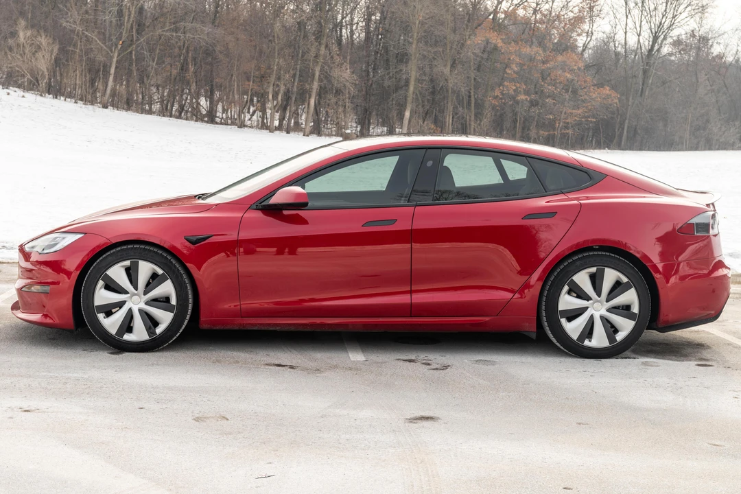 2021 Tesla Model S Plaid - Image 3 of 31
