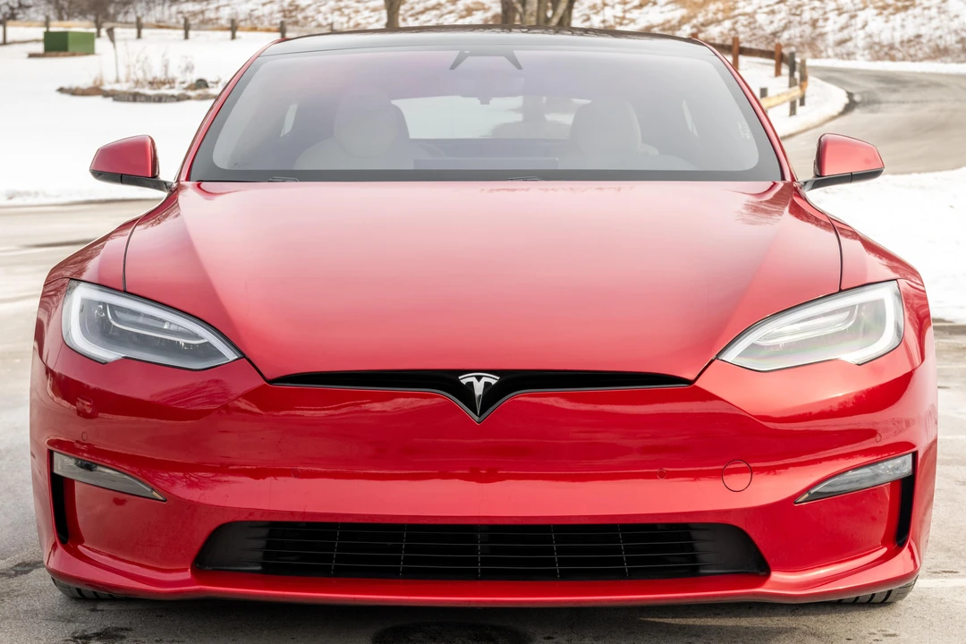 2021 Tesla Model S Plaid - Image 2 of 31