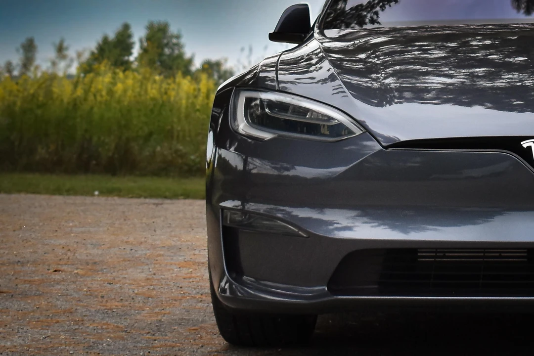 2021 Tesla Model S Plaid - Image 24 of 31
