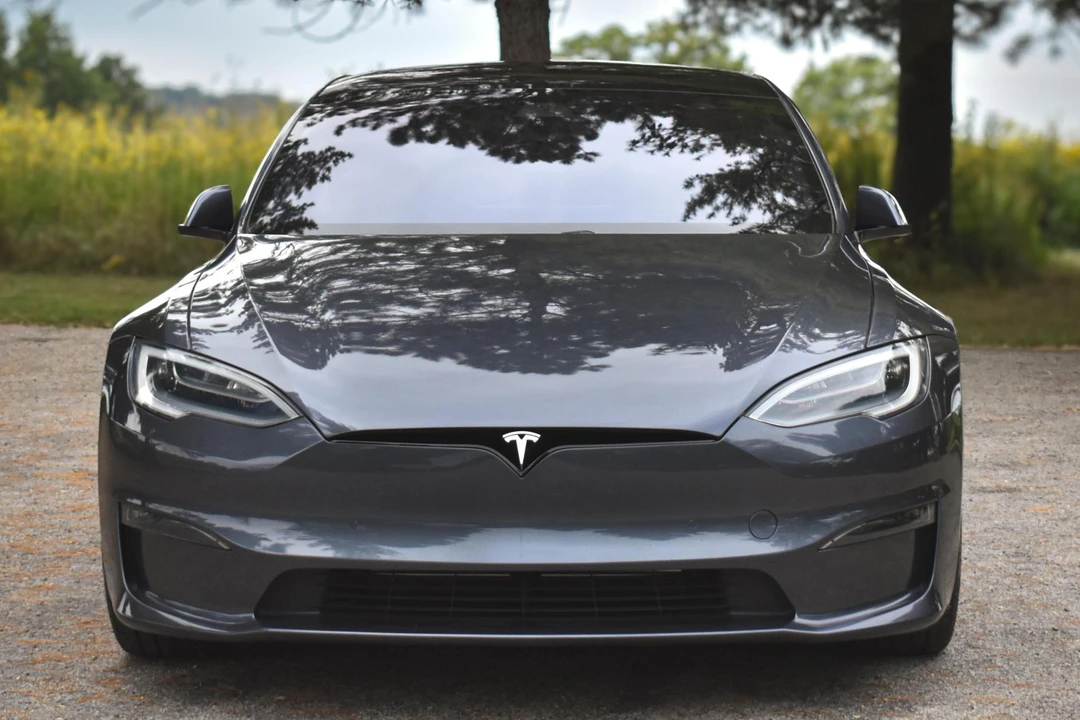 2021 Tesla Model S Plaid - Image 2 of 31