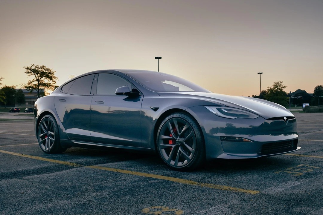 2021 Tesla Model S Plaid - Image 14 of 31