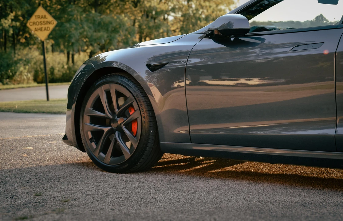 2021 Tesla Model S Plaid - Image 27 of 31