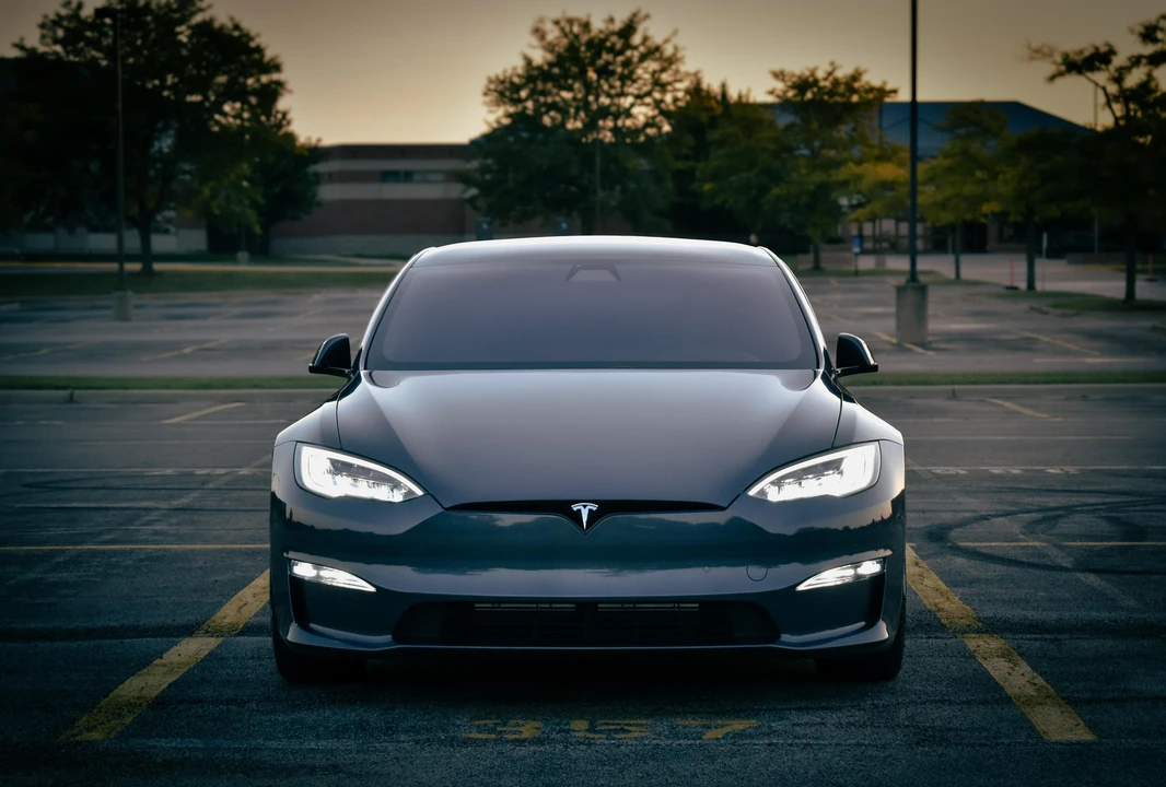 2021 Tesla Model S Plaid - Image 6 of 31