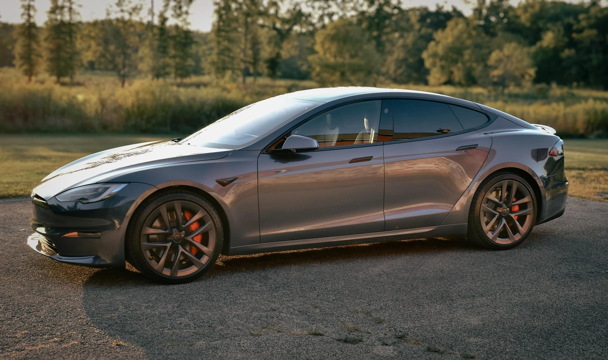 2021 Tesla Model S Plaid - Image 18 of 31