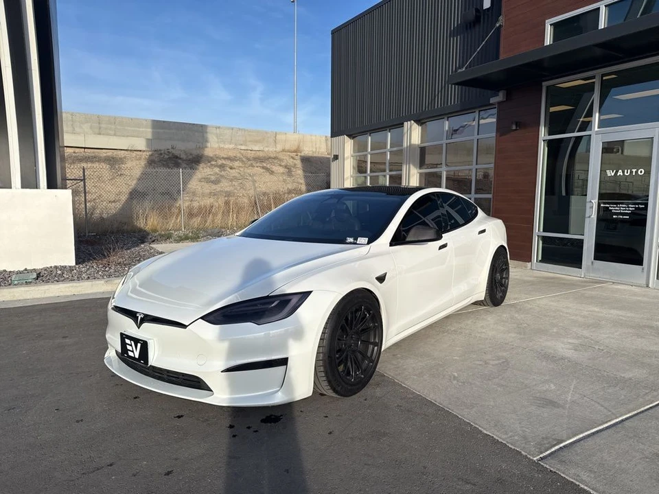 2021 Tesla Model S Plaid - Image 3 of 21