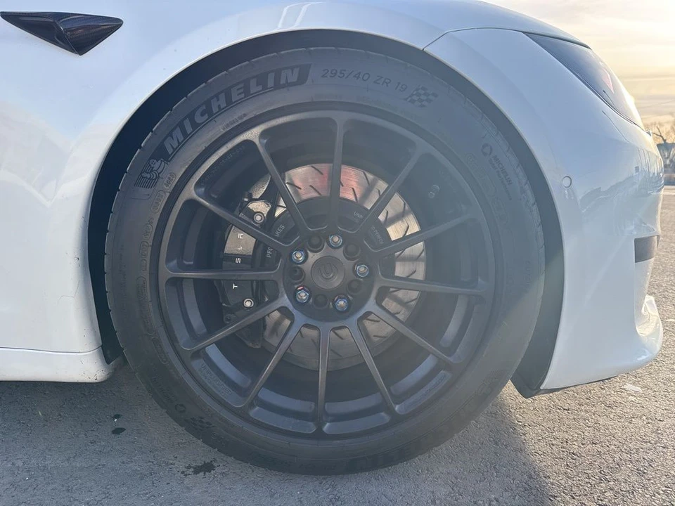2021 Tesla Model S Plaid - Image 9 of 21