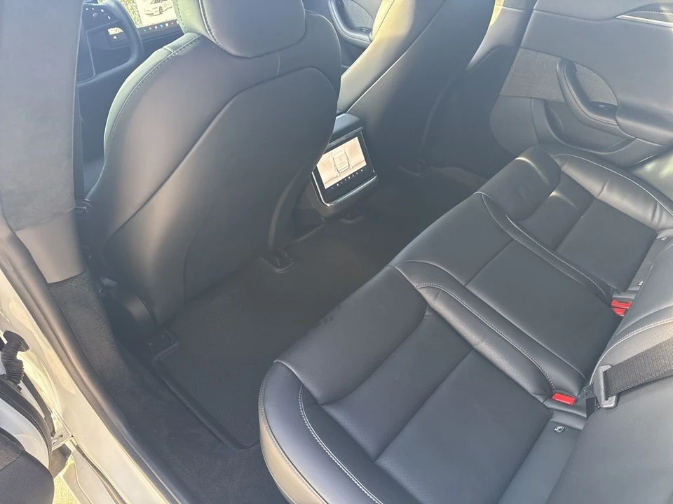 2021 Tesla Model S Plaid - Image 14 of 21