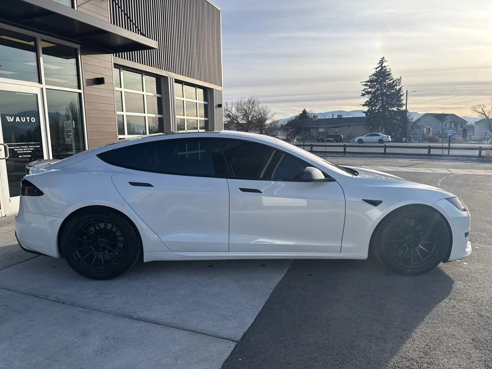 2021 Tesla Model S Plaid - Image 8 of 21