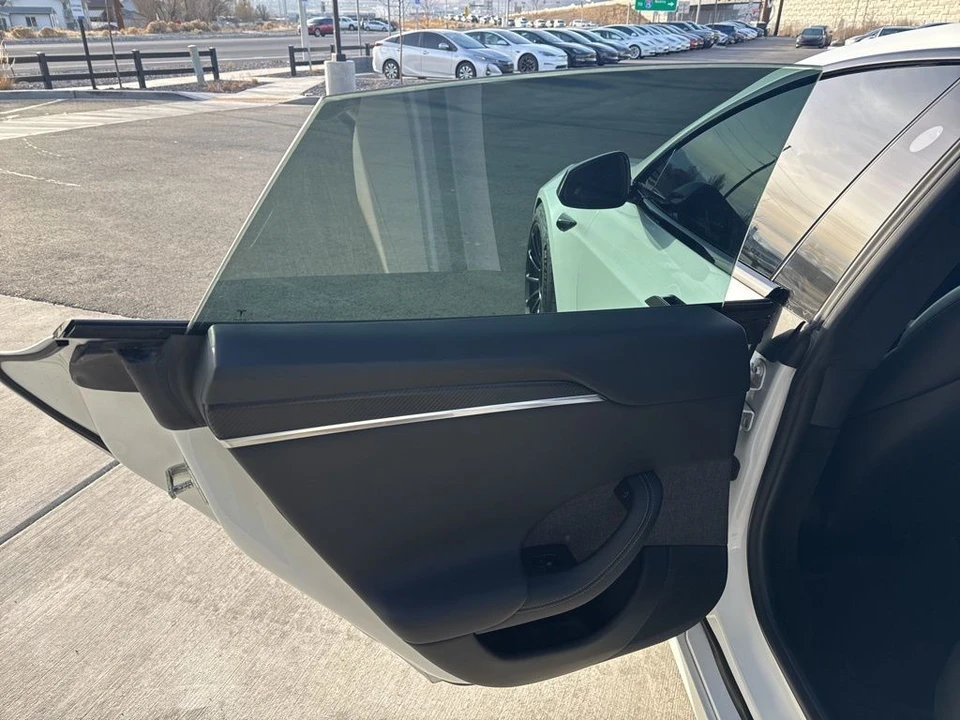 2021 Tesla Model S Plaid - Image 13 of 21