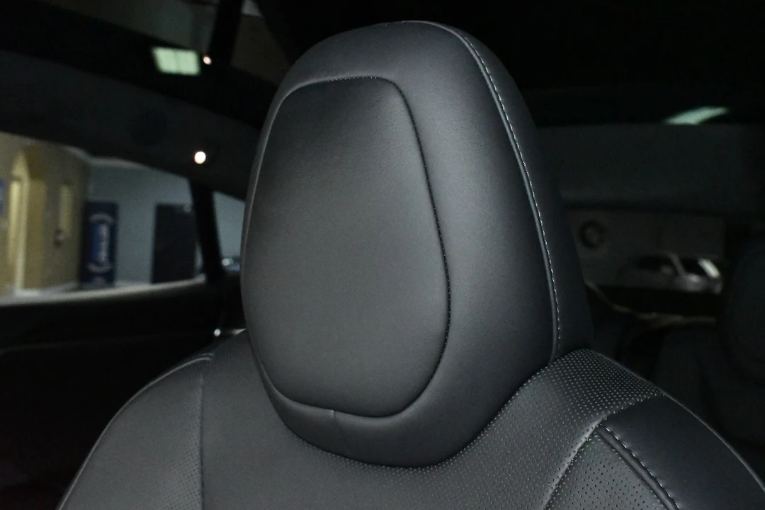 2021 Tesla Model S Plaid - Image 9 of 12