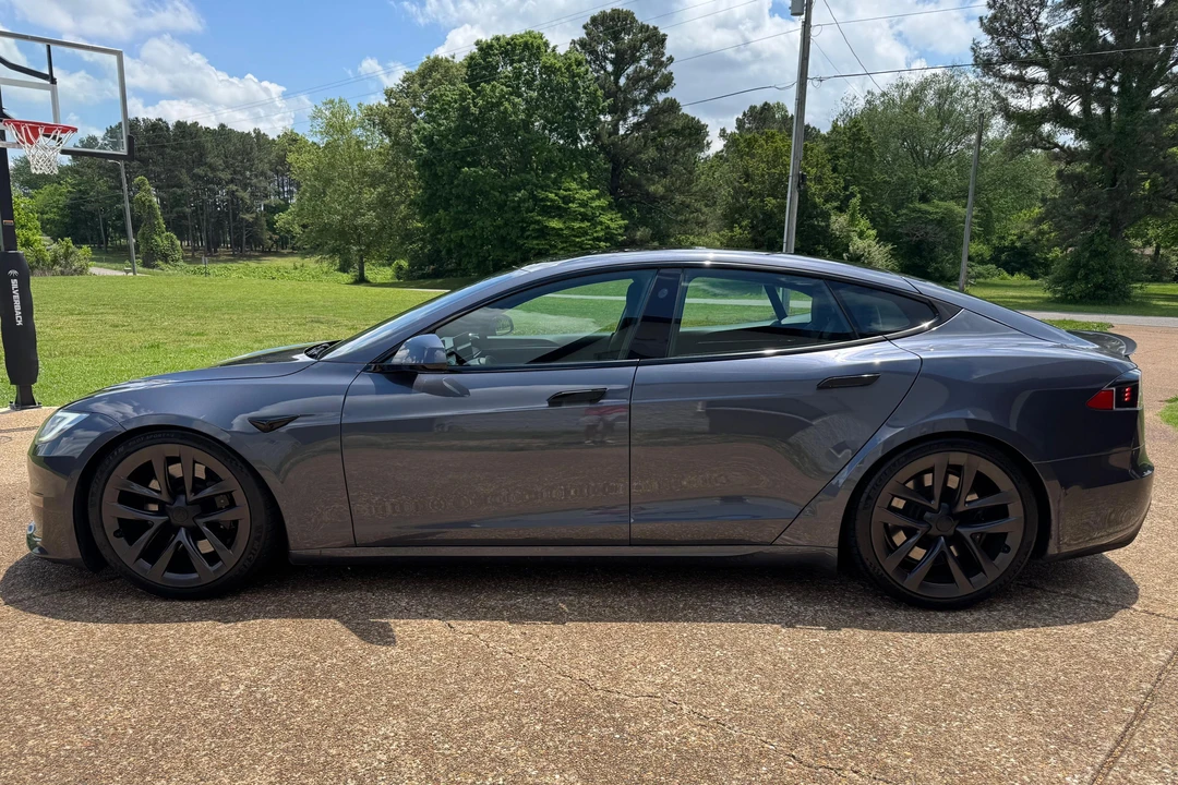 2021 Tesla Model S Plaid - Image 3 of 31