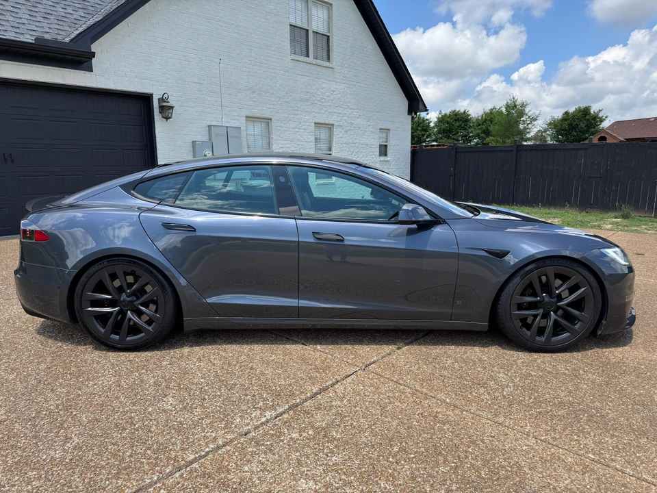 2021 Tesla Model S Plaid - Image 12 of 31