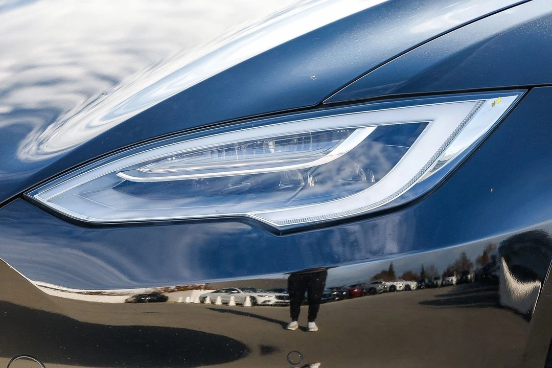 2021 Tesla Model S Plaid - Image 7 of 12