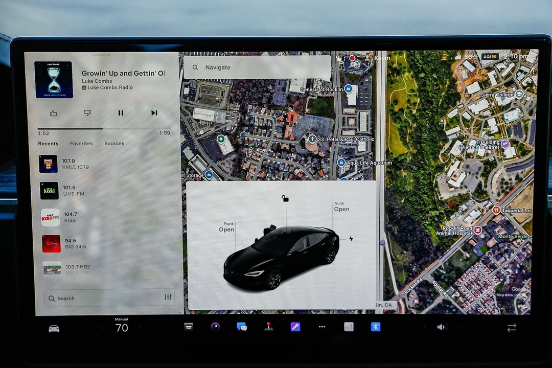 2021 Tesla Model S Plaid - Image 12 of 12